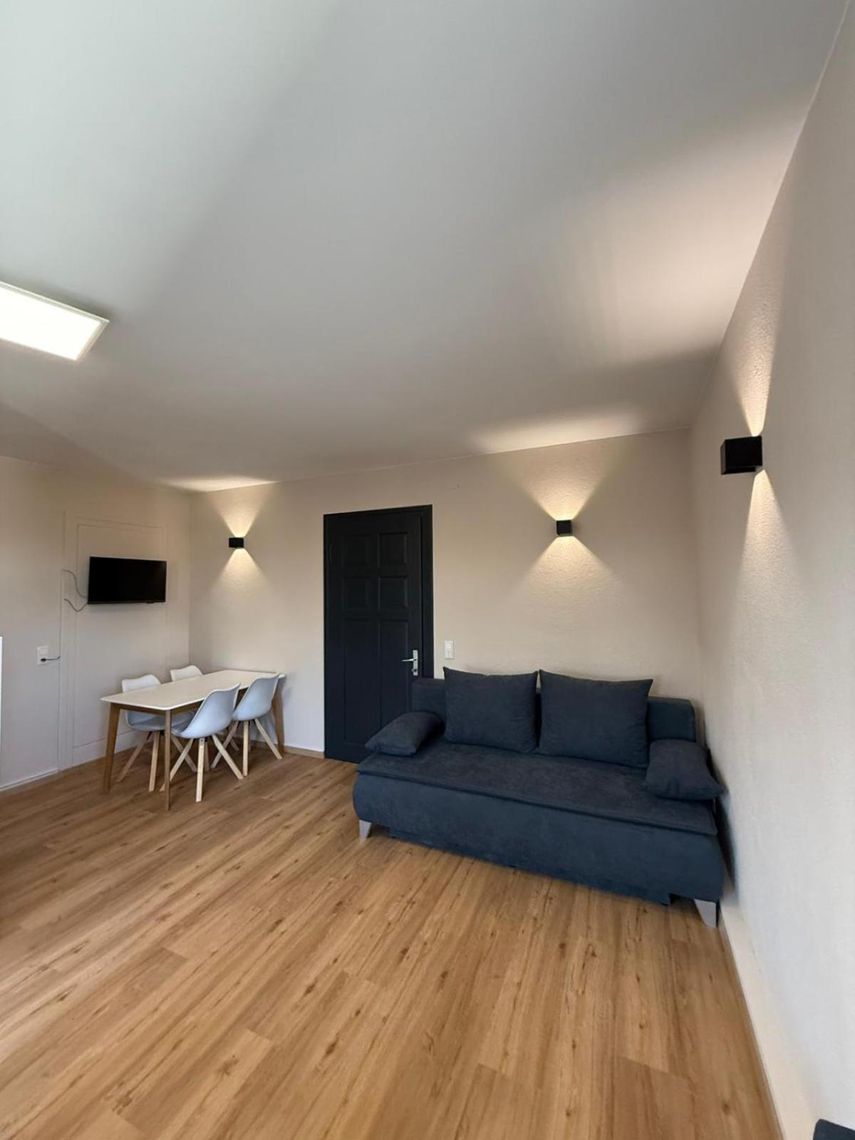 Crown Living Villa Blumenau Studios, Smarttv, Parkplatz Лустенау Экстерьер фото