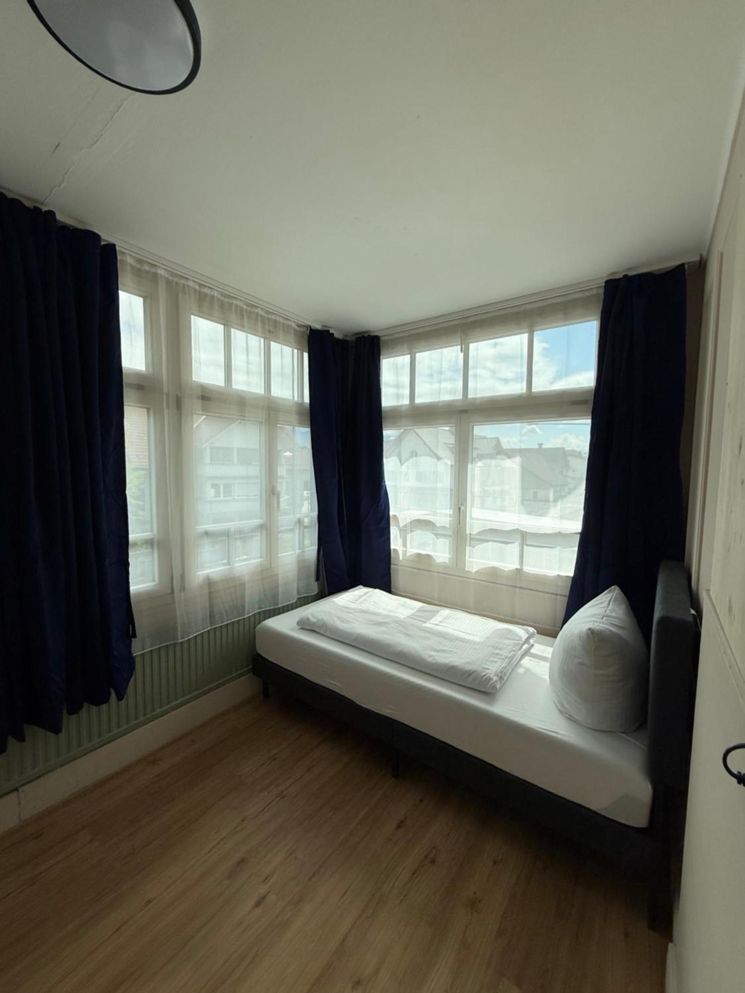 Crown Living Villa Blumenau Studios, Smarttv, Parkplatz Лустенау Экстерьер фото